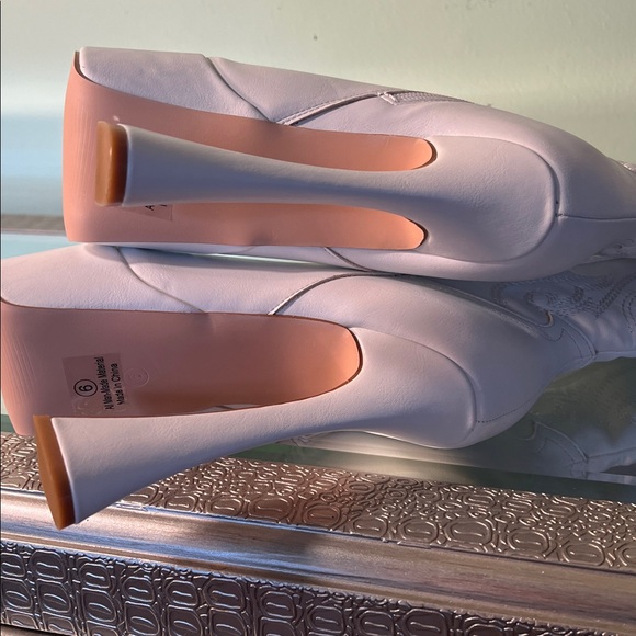 White platform cowgirl boots - Picture 7 of 8